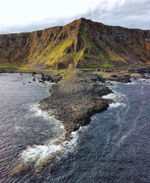The land of myth's and legends! One of the most magnificent views you’ll find on land or air 😎

📍 Giants Causeway, County Antrim
📷 causewaycoastalroute (IG)