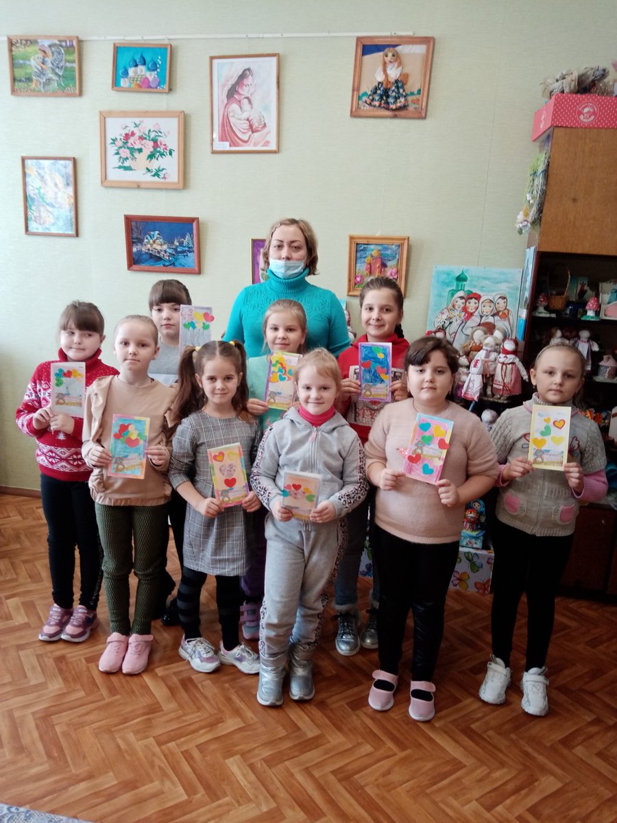 modelkultdom's tweet photo. Как сделать подарок маме своими руками? Наверное, такой вопрос рано или поздно задаст себе любой ребенок, который еще не может позволить себе тратить деньги, но в то же время желающий обрадовать любимую маму, показать ей, как она ему дорога. Творческие специалисты помогут... https://t.co/PFeyXpslNH