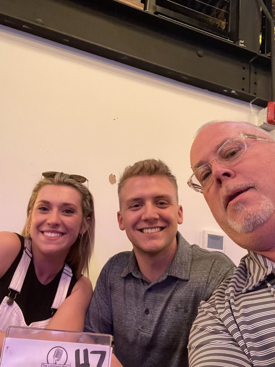 b_mingus's tweet photo. Great night in Nashville at The Listening Room Cafe with @not_jackson13 @Smedd8 https://t.co/4aSNqvmJw4