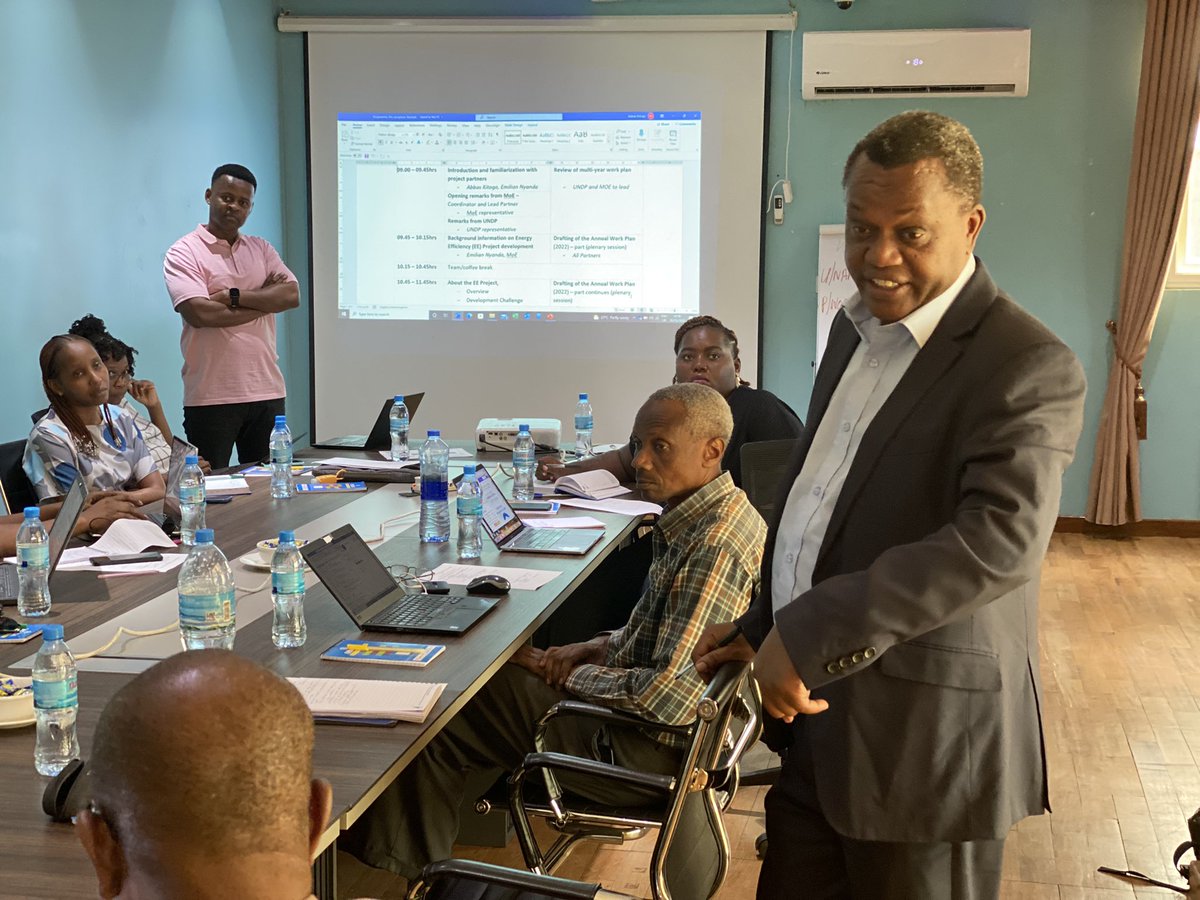 undptz's tweet photo. @undptz @EUinTZ signed a contribution agreement to support the govt of #Tanzania in ensuring affordable, reliable, sustainable &amp; modern energy for all #Tanzanians #EnergyEfficiency @UNDPAfrica @Nishati2017 https://t.co/j1lNUZFS7x