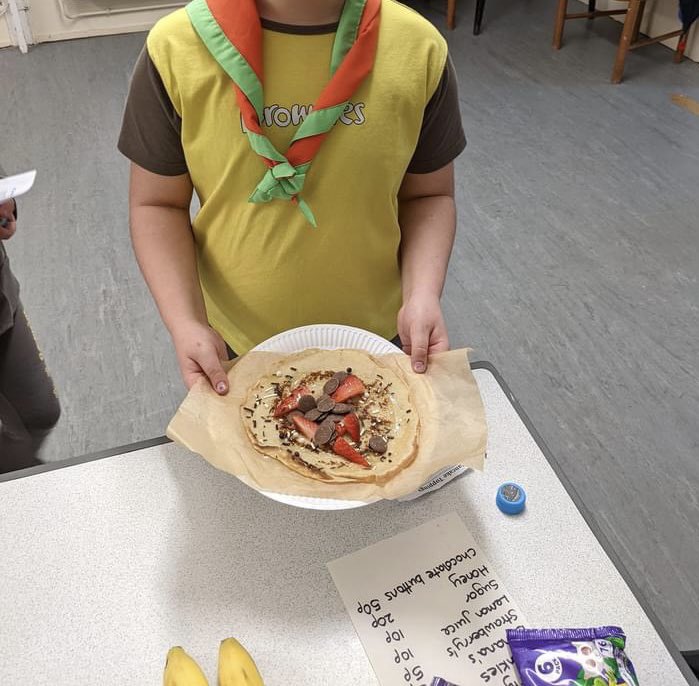 1stCressing's tweet photo. Last night was the Brownies turn for pancakes! #GirlGuiding #PancakeDay https://t.co/WTLKc591sJ