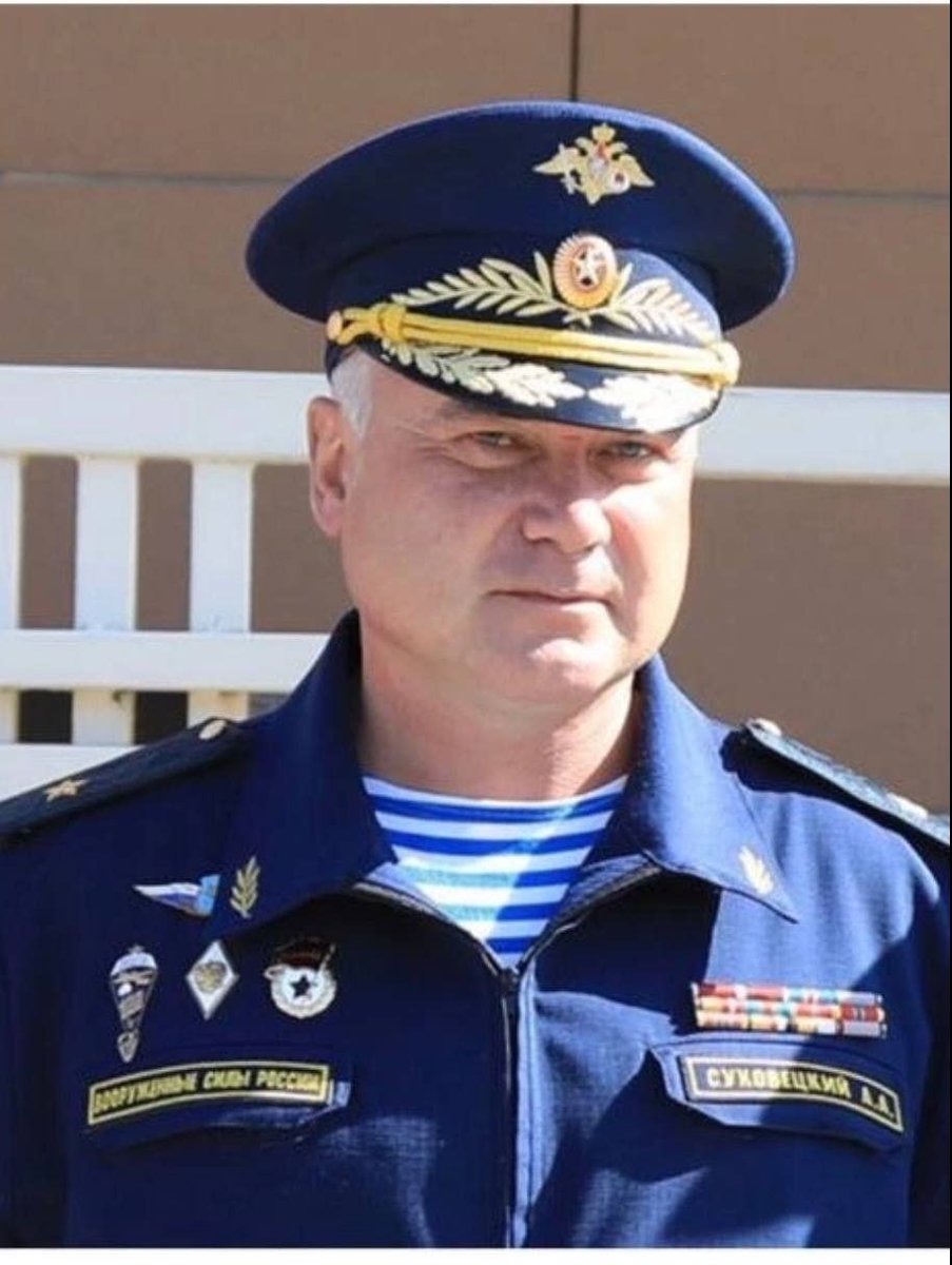 How is the war in Ukraine going? Today they confirmed the death of Russian General Major Suhovetsky. He's unsurprisingly a paratrooper. So let's discuss the role of paratroopers in Russian military doctrine. That'll shed a light on the course of this war and why Russia lost it