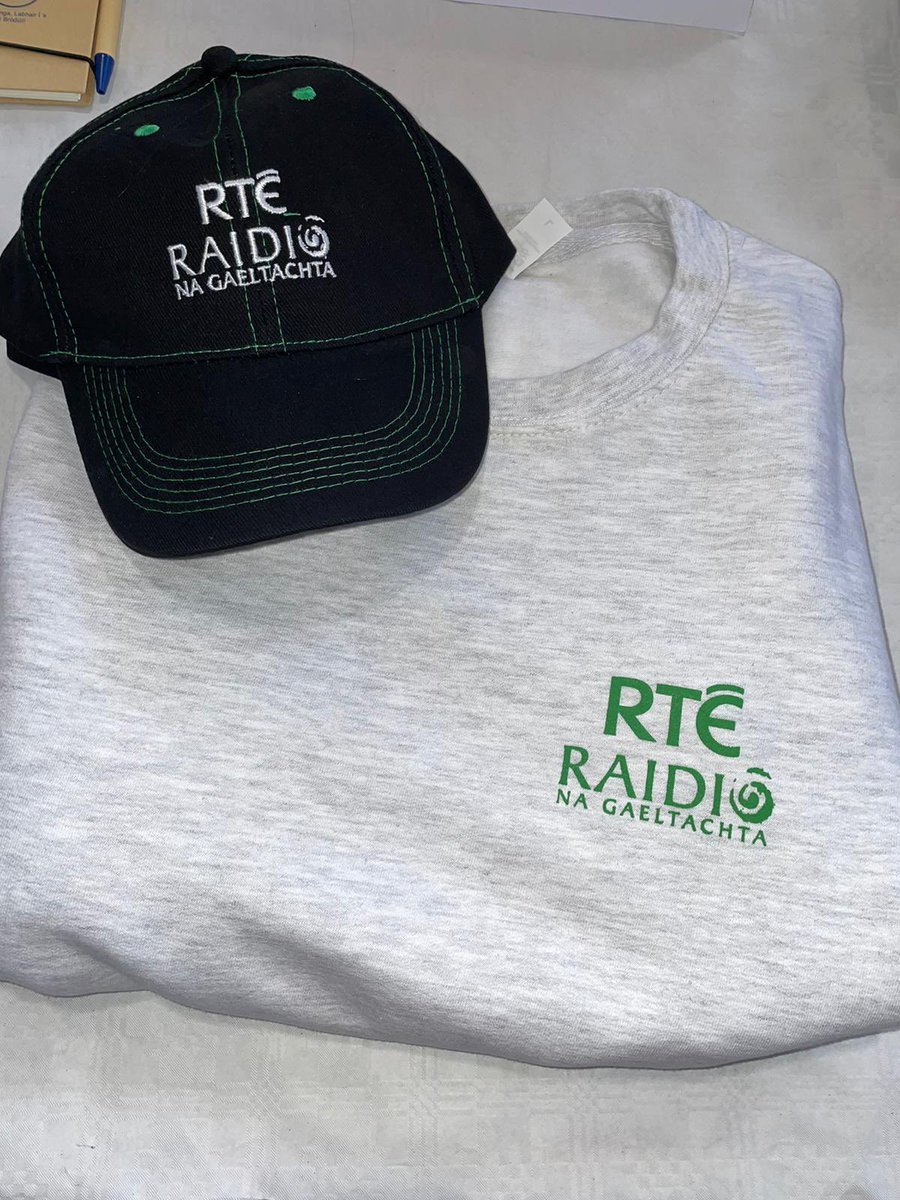 Tá muid an-sásta a bheith páirteach i 
Lá Eolais Chonamara Láir inniu. Is í
<a href="/enichathain/">Eibhlín Ní Chatháin</a> atá i láthair ar son an Raidió agus tá duais againn daoibh don ócáid 🤗lean muid agus déan AT air seo le deis a bheith agat ar an duais dheas seo ⬇️⬇️
Piocfaidh muid buaiteoir maidin amárach