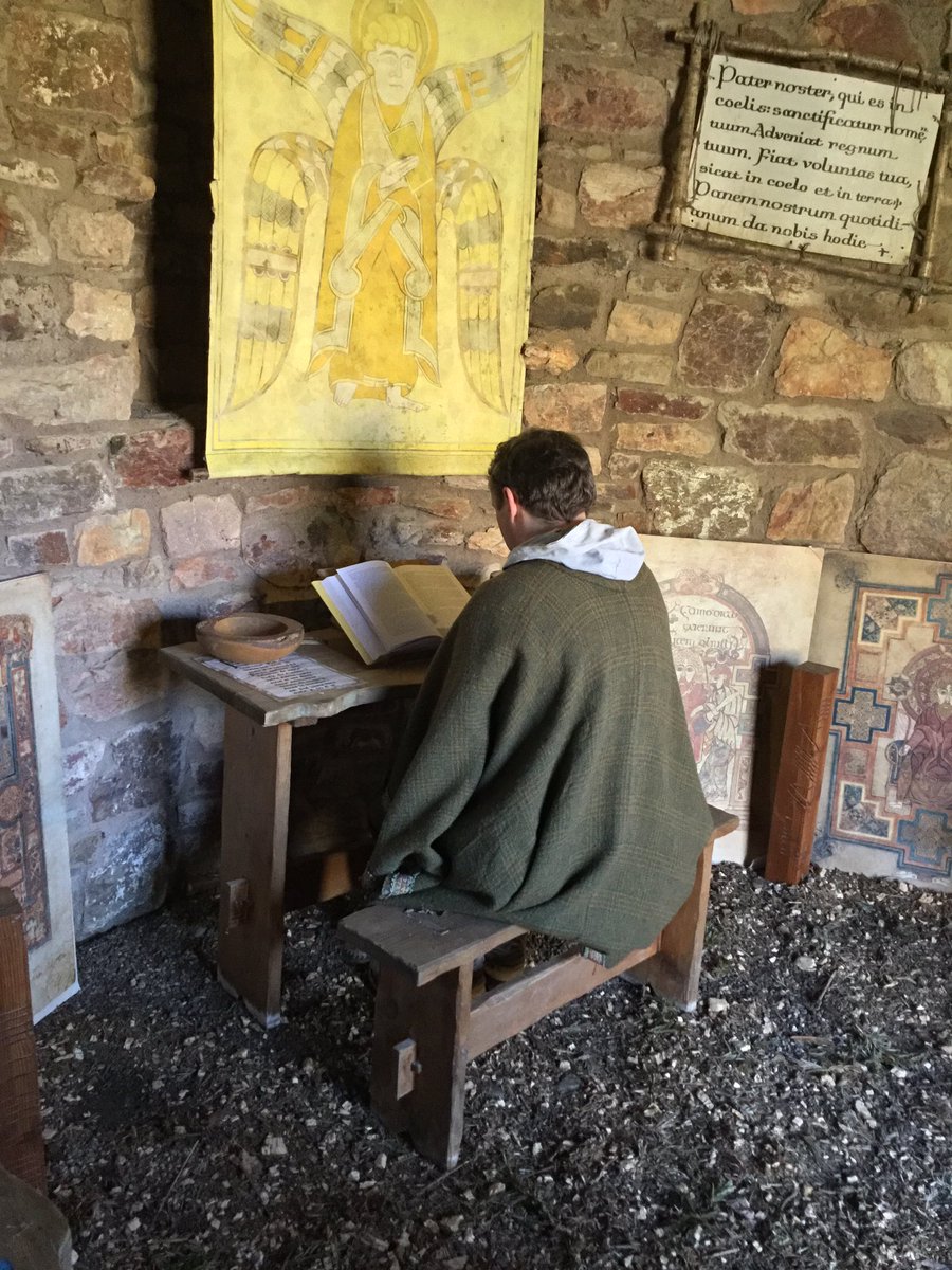heritageparkwex's tweet photo. #irishheritage #VisitWexford #NationalBookDay #ReadinthePark https://t.co/M8tcpL7mvw