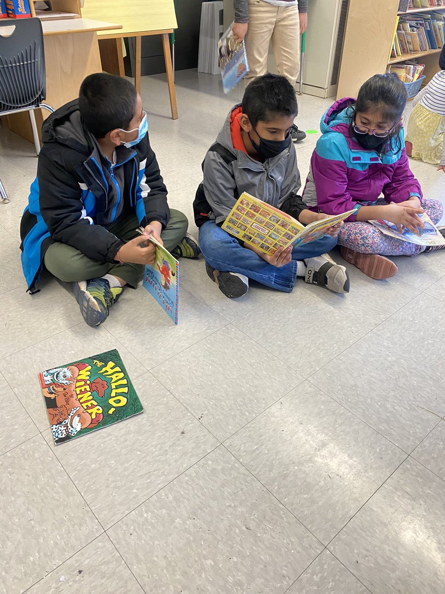 mstweed1's tweet image. Celebrating world read aloud day with @mspelosi4 and her 2nd grade class!