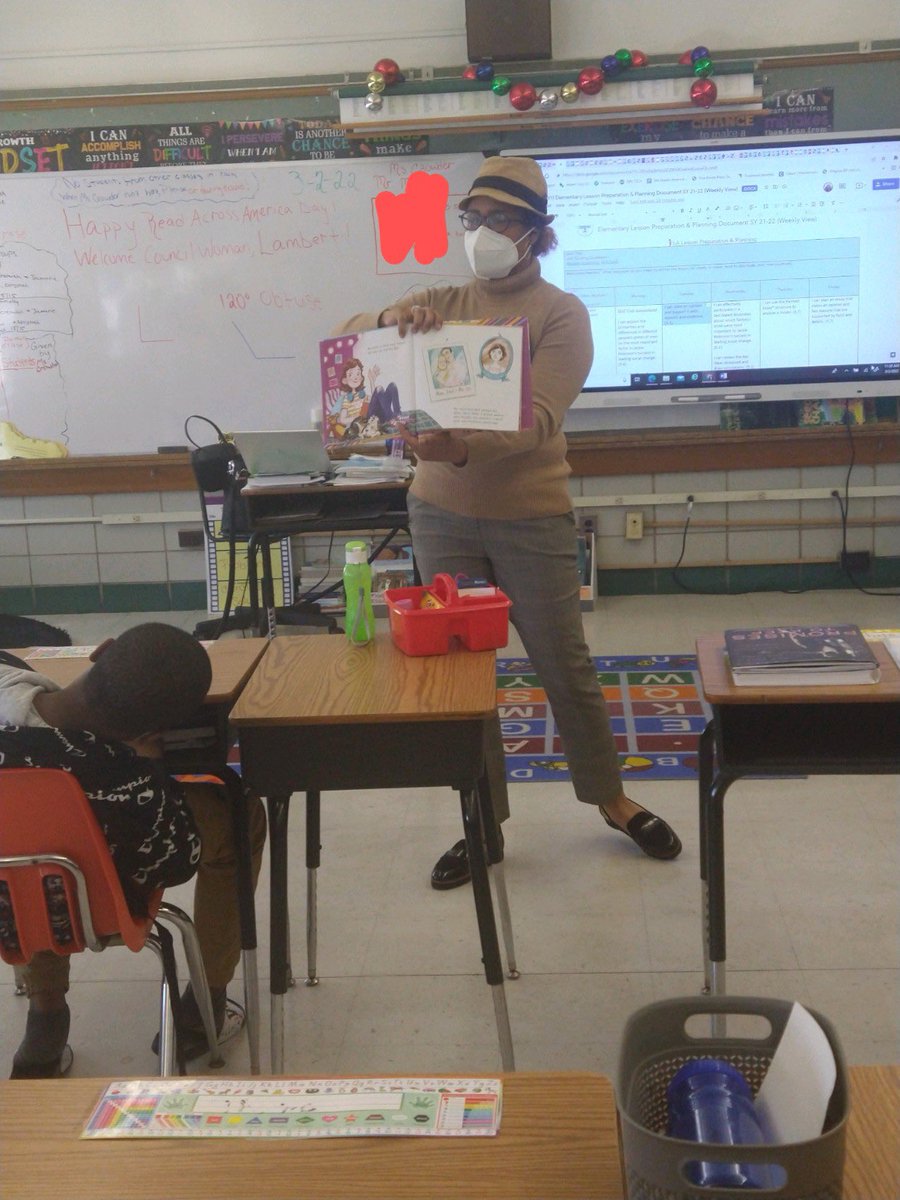 AnnCan2024's tweet photo. I got a chance to read to 2 classes at @CarverElementa3 Thank you Ms. Giles for all your hard work and showing that you CARE about the students of #RPS. Shoutout to my family who teach! #EducationMatters #ReadingFirst #TeamNorthside https://t.co/nb8NoRXbaq