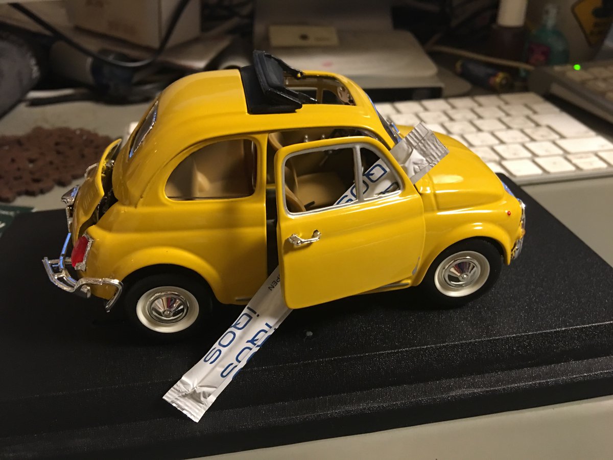 クマ撃ちの女 のこのシーンでネーチャンが車に入れず熊に襲われるん