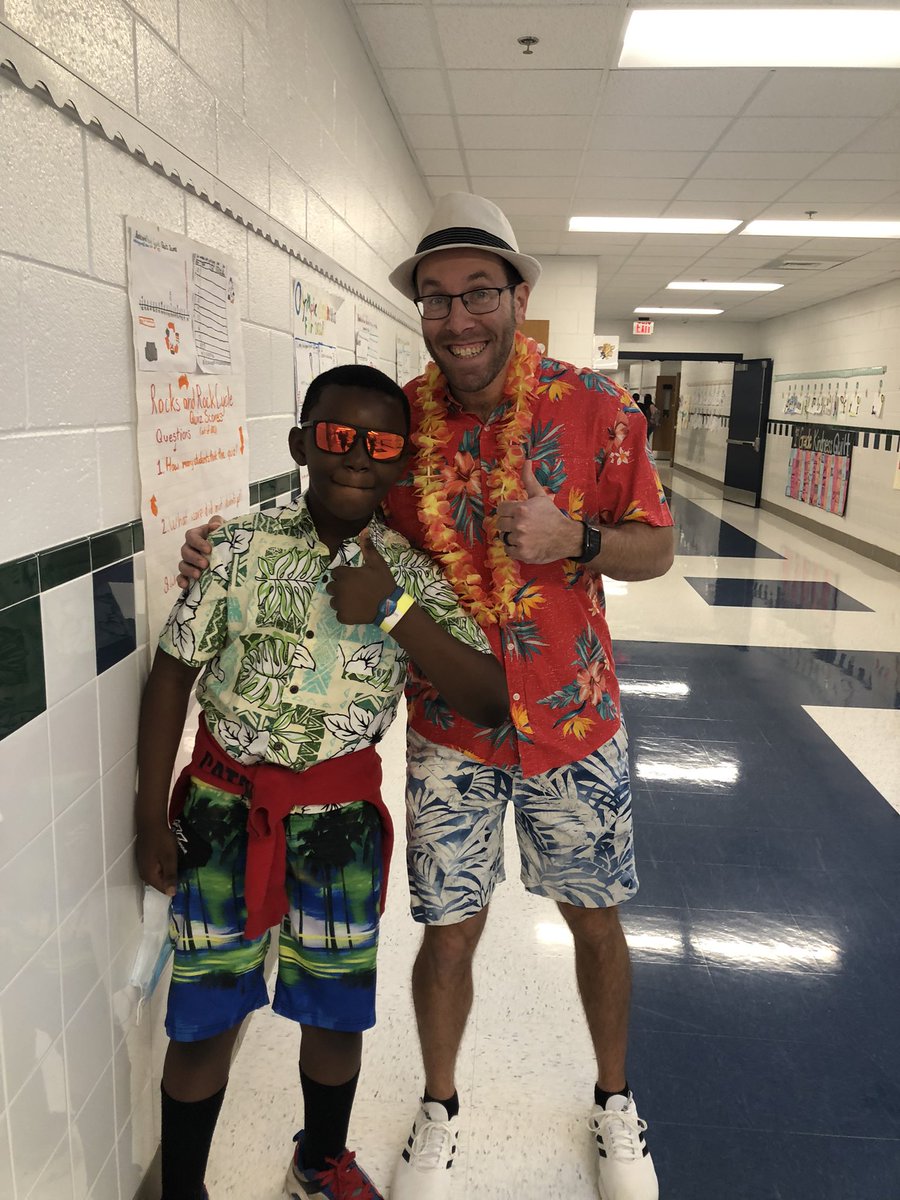 MrsLowdenLoCo's tweet photo. SURFS UP, DUDES! #ReadAcrossAmerica @Wellerwildcats https://t.co/72RmY4XDqd