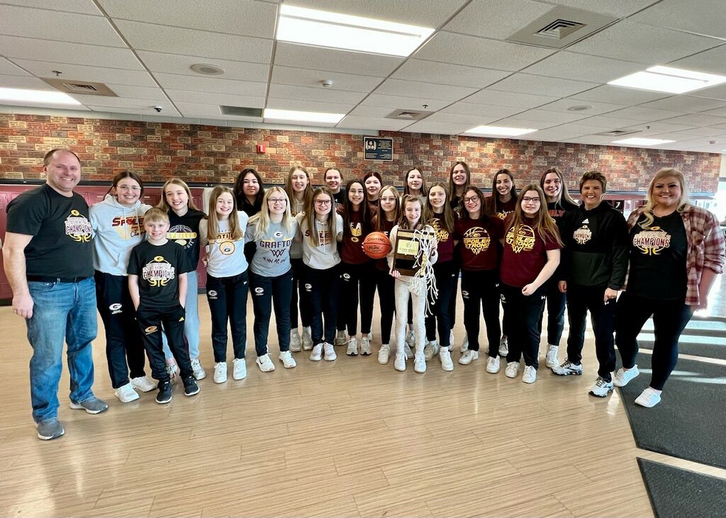 SpoilersGirls's tweet photo. Spoiler Opportunity #24 Quarter Finals🏀 Its A Great Day to Compete & Suit Up, Let’s Get It Spoilers! #NeverSatisfiedAlwaysReaching #GetInGetBetter #Joy #StayGolden #Grateful
📍Grand Forks, ND “Betty”
⏰ 1:00 pm
🆚 Kenmare “Honkers”
📺 WDAY/WDAZ and https://t.co/nOAXIJREAd https://t.co/yrzop0s0mm