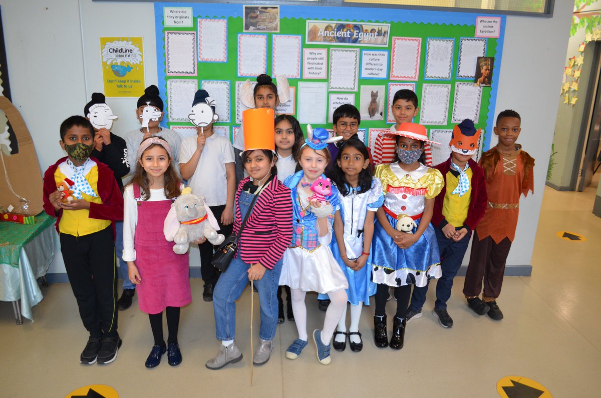 _DWPS_'s tweet photo. Happy World Book Day!📚
We hope everyone is having a fun-filled day sharing their love for reading and having a blast dressing up as their favourite characters. 

#WorldBookDay #Believe #Aspire #Fourish #DormersReads #Library https://t.co/iDnf6Ibwvz