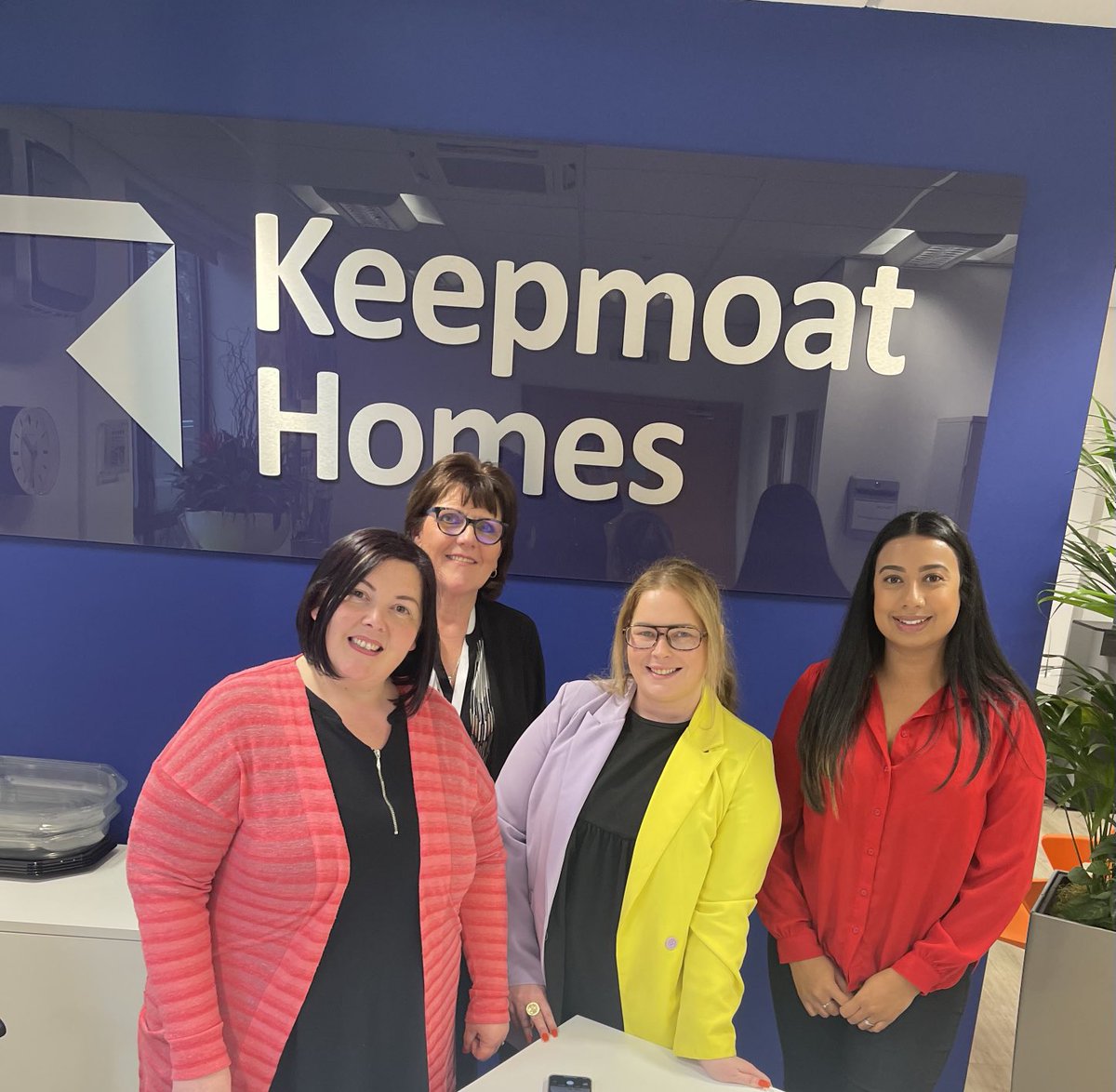 Had a fantastic meeting with the team ⁦<a href="/KeepmoatHomes/">Keepmoat</a>⁩ Tamworth discussing the amazing plans for the Ball 24th June ⁦<a href="/DraytonManor/">Drayton Manor</a>⁩ raising funds for ⁦<a href="/VarietyMidlands/">Variety Midlands</a>⁩ sick disabled  &amp; disadvantaged children. Thank you Charlotte,Elaine, Lainey ,Shannon &amp; Marzia