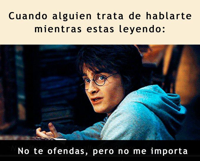 RT si tú tampoco soportas que te interrumpan en el momento más intenso del libro.