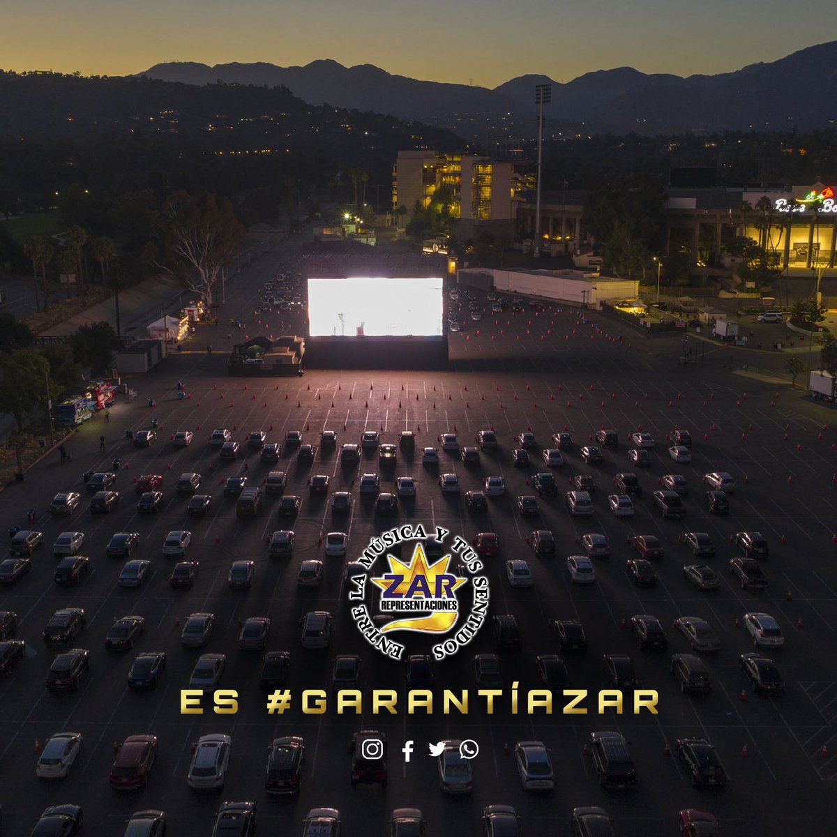 representzar's tweet photo. ¡NO LO PIENSES MÁS! 🤩
Da el primer paso y llévala al #autocinema. 

☎️ Contáctanos, nosotros organizamos todo. 
⚡ #GarantíaZar #RepresentacionesZar https://t.co/0DHltgElQO