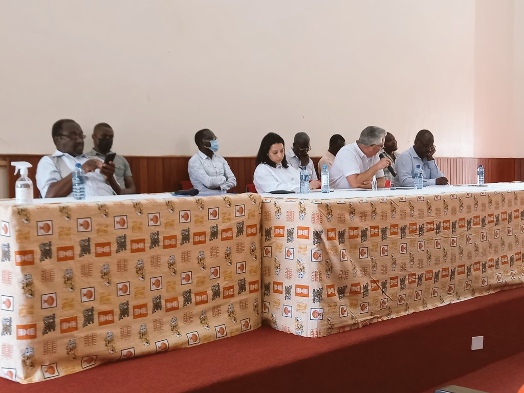 SaumuSaid6's tweet photo. @Africities9 officials at Maseno University holding a talk with Media students about the oncoming 9th summit to be held in Kisumu from 17th-21st May this year. Looking forward to the event
@zahrah_writes https://t.co/2gIpRK5snt