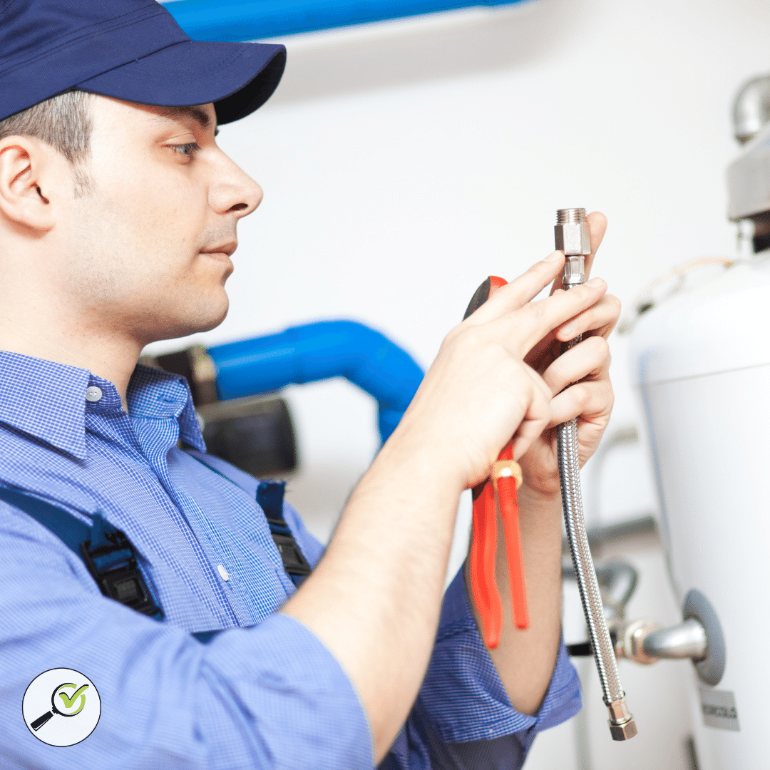 HoardingWorld's tweet photo. How do you check the credentials of the professional before hiring him to enter your home? By using going to Verify My Records. #CheckCredentials #VerifyMyRecords #CheckBeforeYouHire https://t.co/3AVNy9Xb4H