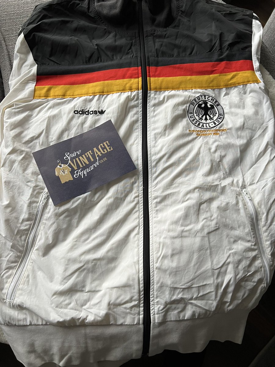 StuartOBrien2's tweet image. My luck continues after wining this beaut from @ApparelSpire! Thanks again 🇩🇪 ⚽️