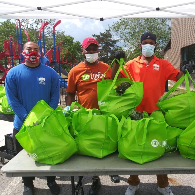 This week's <a href="/ColsRecParks/">Columbus Rec & Parks</a> Free Mobile Produce Markets are Friday 3/4 at Feddersen and Scioto Southland Community Centers! Stop by at 3pm for a week's worth of free fresh produce.🥦🌶️🥕
Can't make it tomorrow? Get the full schedule columbusrecparks.com/resources/food… 
#eatyoureggies #produce