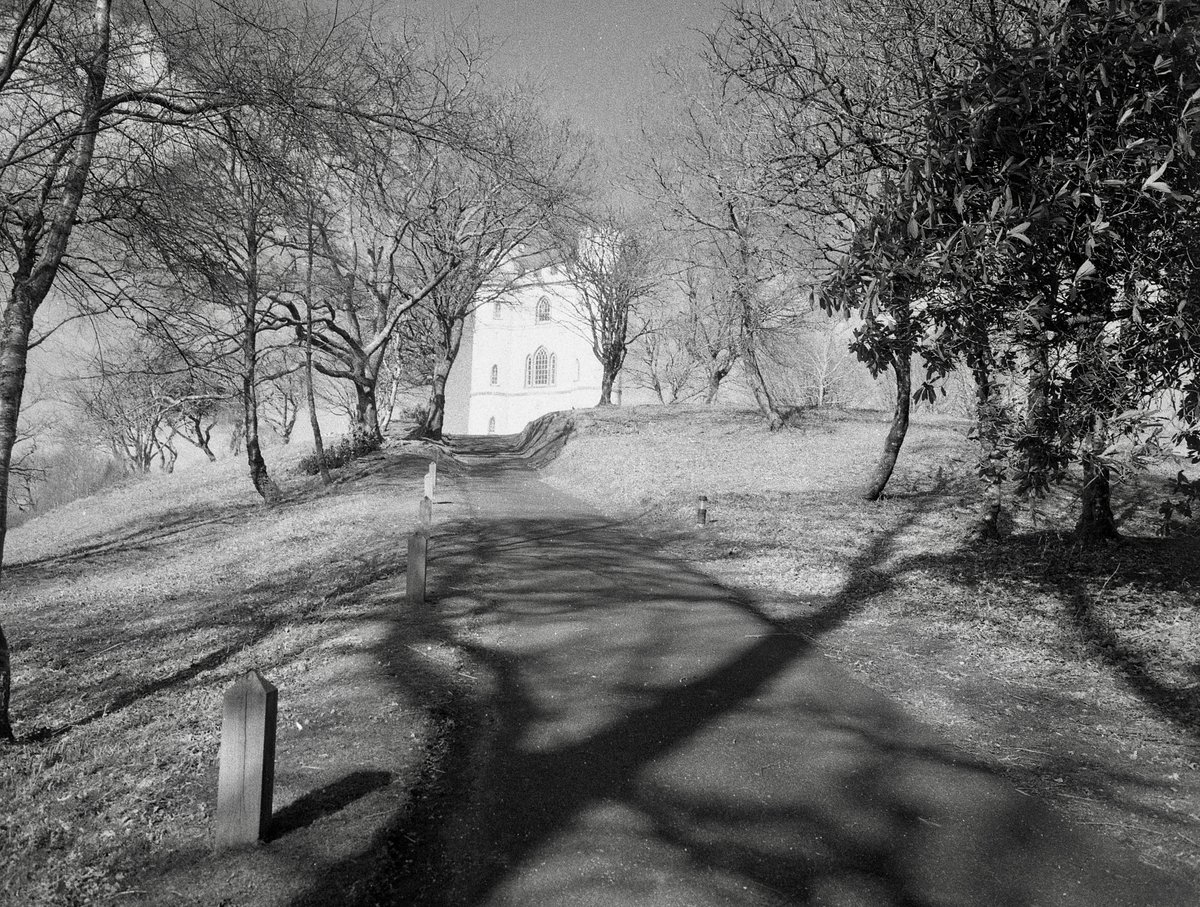 leestevens4's tweet photo. Making the most of the weather last week.Having a look at Haldon Belvedere.Took a few shots with my Fuji GS645W. I used Foma Retropan 320 soft EI640.The film was cover in specks.#Devon.#BelliniHC.#believinfilm.#Fuji.#Film https://t.co/wL0vKRMMG4