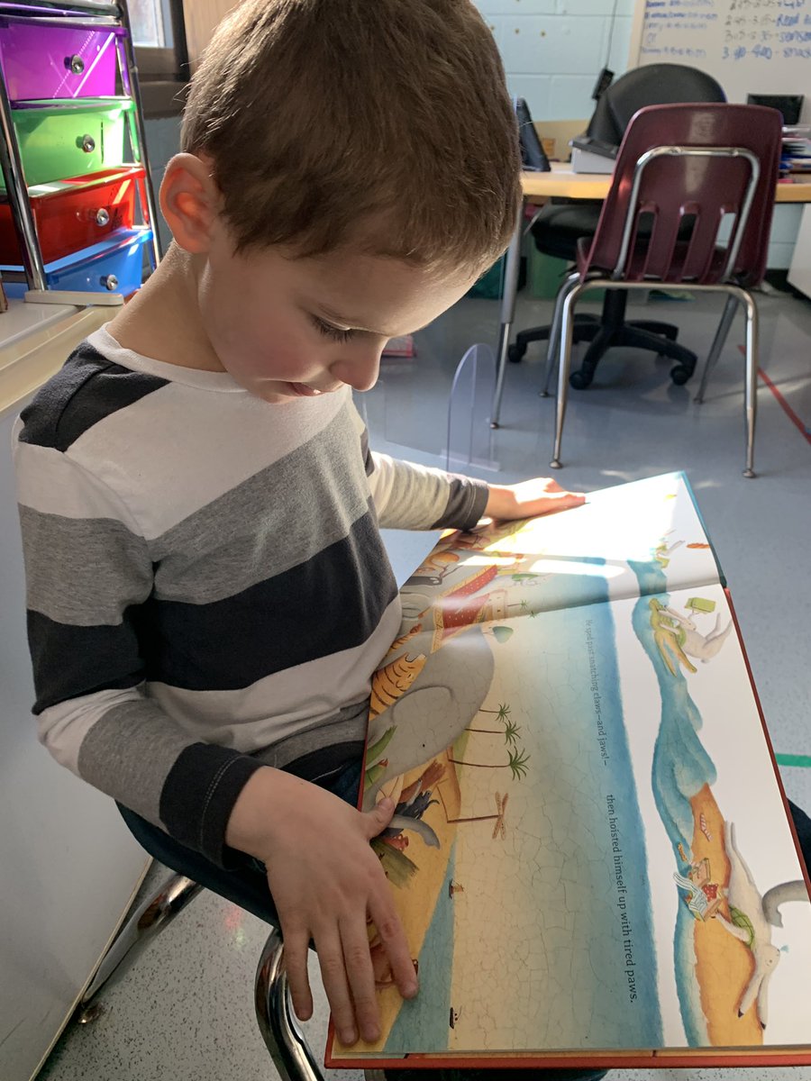 Miss_Pisani's tweet image. Happy (belated) Read Across America Day!! 📚