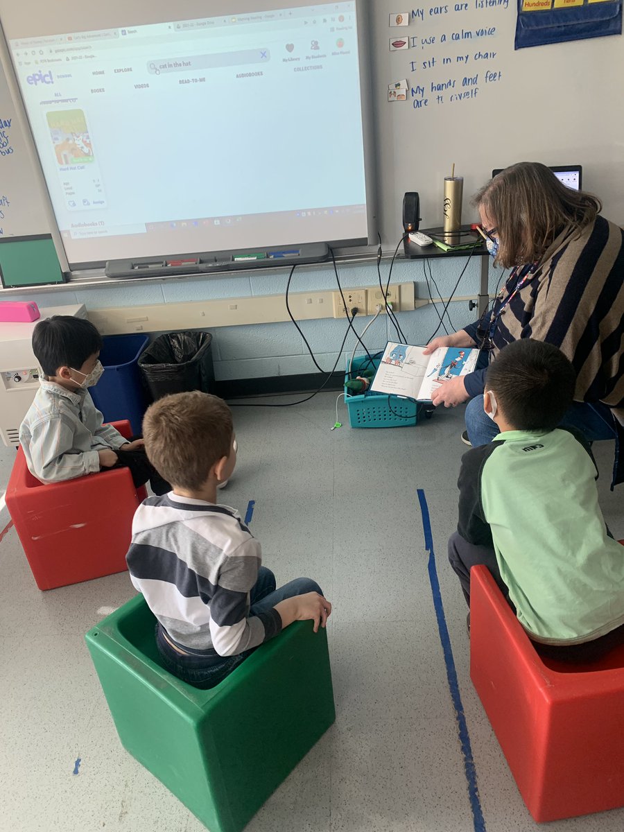 Miss_Pisani's tweet image. Happy (belated) Read Across America Day!! 📚