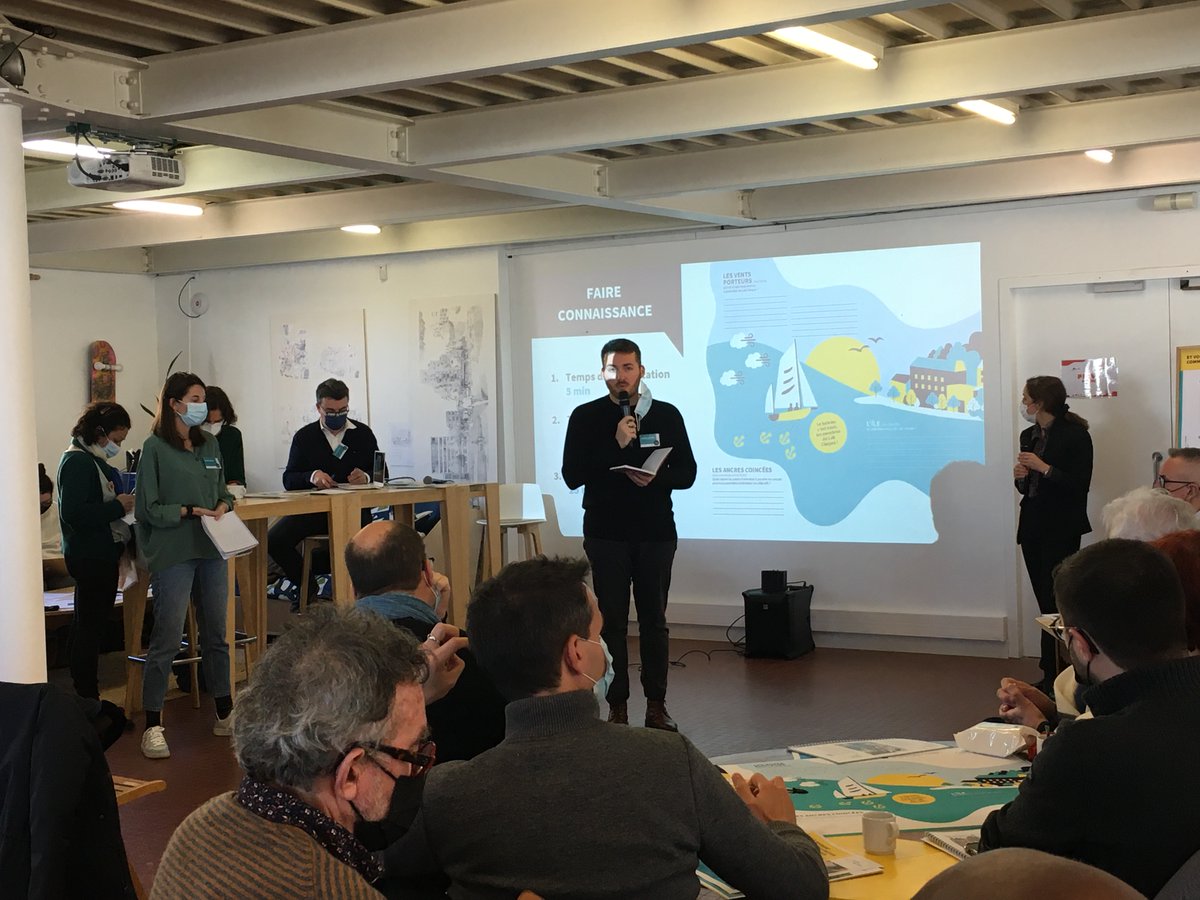 samoanantes's tweet photo. Samedi 26 février avait lieu le 1er atelier du Lab Citoyen de l'île de #Nantes 👥
📍 Les 50 citoyennes/citoyens du panel se réuniront régulièrement jusqu'en juillet pour imaginer et proposer des préconisations citoyennes autour des « espaces publics, un bien commun ». https://t.co/XdK6CZkmy8