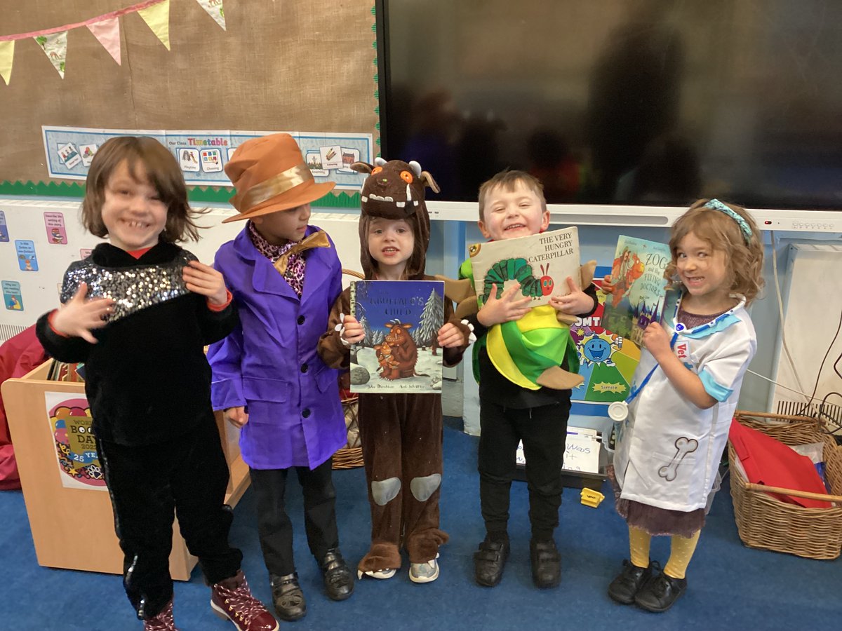 StoneyPrimary's tweet photo. It's been a funny old day 😀#worldbookday https://t.co/xWgjXbEc0K