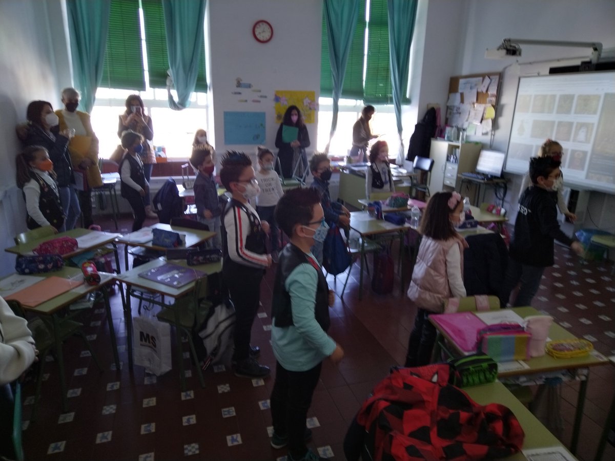 san_calasanz's tweet photo. Un placer compartir experiencias con compañer@s del CEIP El Pilar de Villafranca de los Barros, CEIP Francisco Giner de los Ríos de Mérida y CEIP San José de Talavera la Real.
Nos vemos en Abril😊 https://t.co/Ei7BP0JSpR