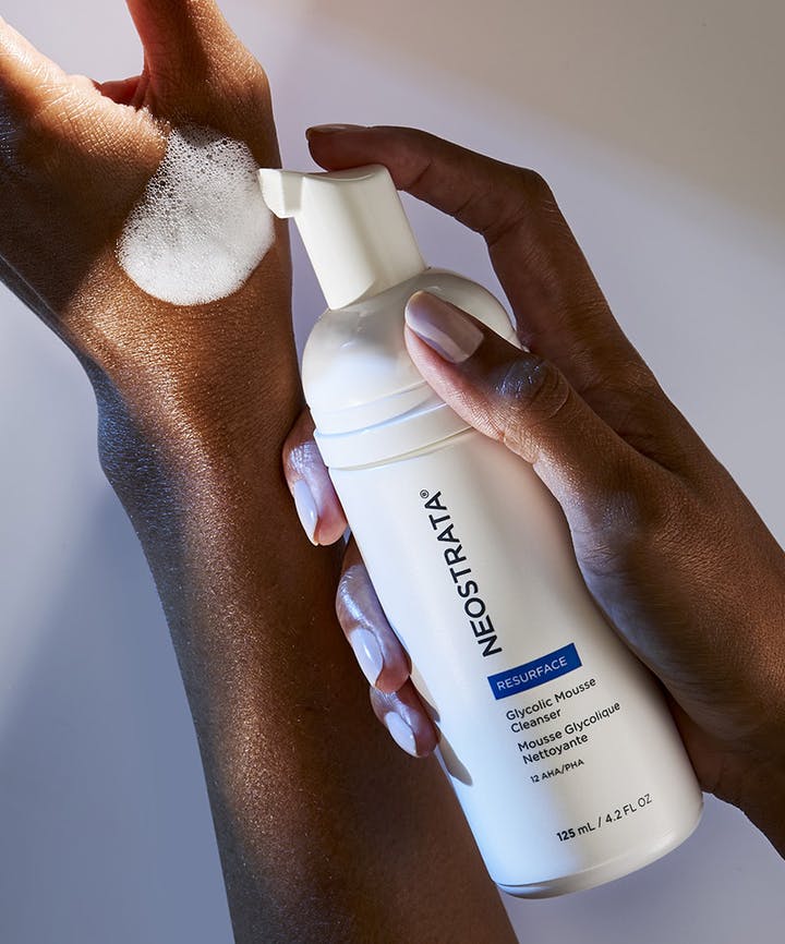 SkinBodyRenewal's tweet photo. Meet the NeoStrata Glycolic Mousse Cleanser. This product is a soap-free Glycolic cleanser to gently exfoliate skin, while reducing irritation https://t.co/jsD6vxamoe
#SkinRenewalSA #skin #beauty #skincare #new #NewProduct #cleanse #CleansingMousse #congestedskin #skindoctors https://t.co/1eQ0PsmVbj