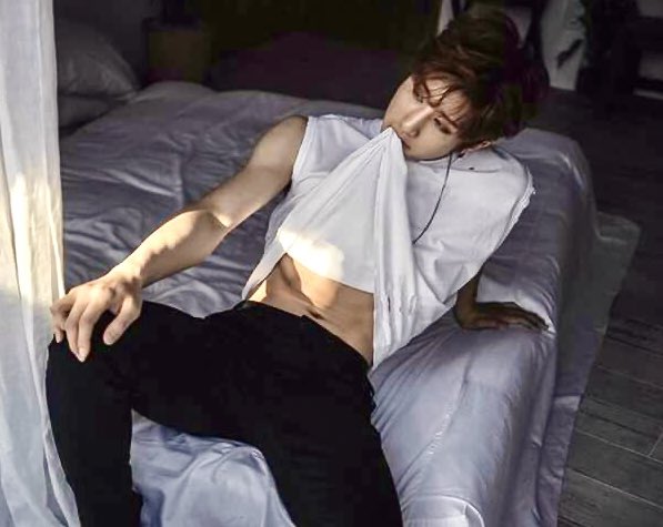 TellTaleLibrary's tweet image. What're the plans for this #ThirstyThursday?

[Theo]