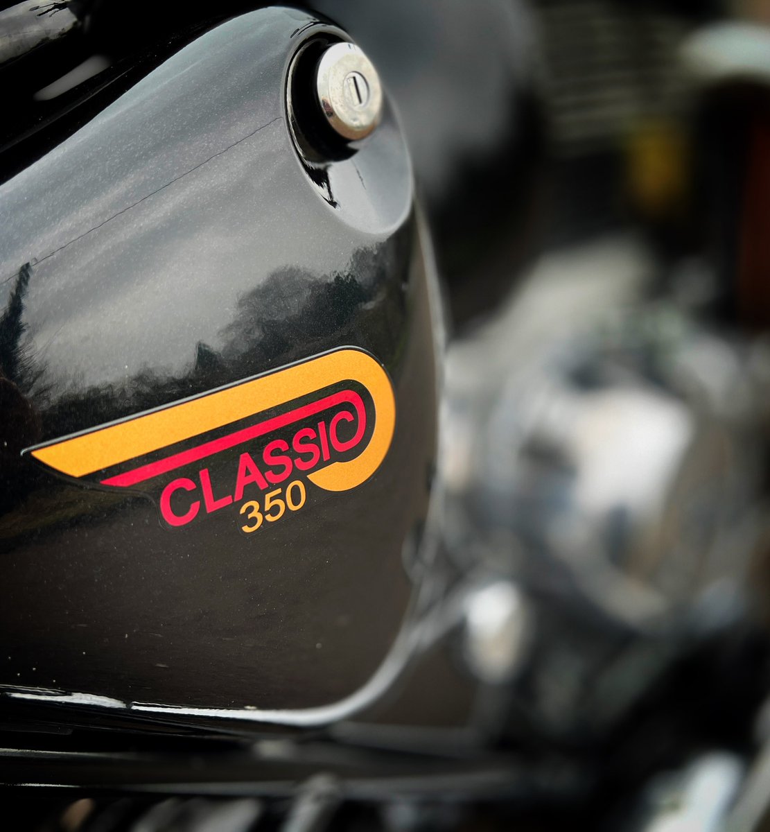 Todays back lane blaster of choice - the incredibly good value <a href="/royalenfield/">Royal Enfield</a> Classic 350….stay tuned for my first ride video on Saturday!