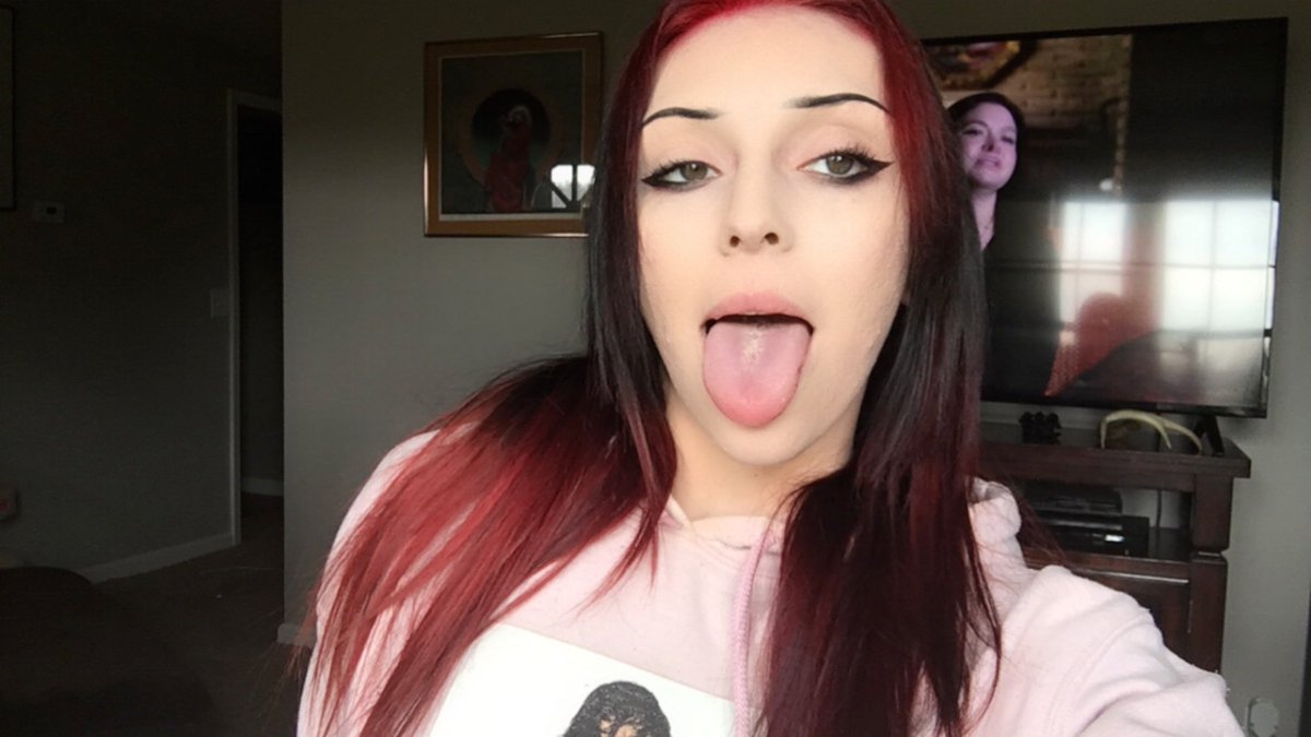 MissMoe666's tweet photo. Slide to my OnlyFans to watch my pussy get fuckin wrecked. Top 31% in LESS THAN A WEEK. Cum see why 😛😈💦🔥

https://t.co/zGIdfI7Yst

#onlyfans #sexwork #content 
@OnlyFansHero @onlyfans1promo @onlyfanshare https://t.co/eaCxre9nZW