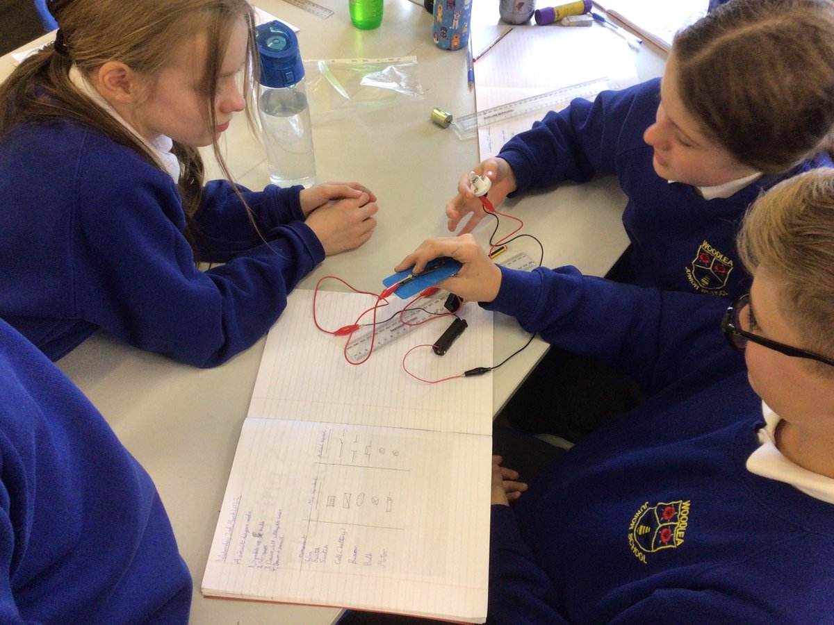 woodleasnow's tweet photo. Revisiting our Year 4 learning about electricity and building on it with new knowledge about circuit diagram symbols #ScienceWJS β‘οΈπππ‘ https://t.co/KuyC8GIYgr
