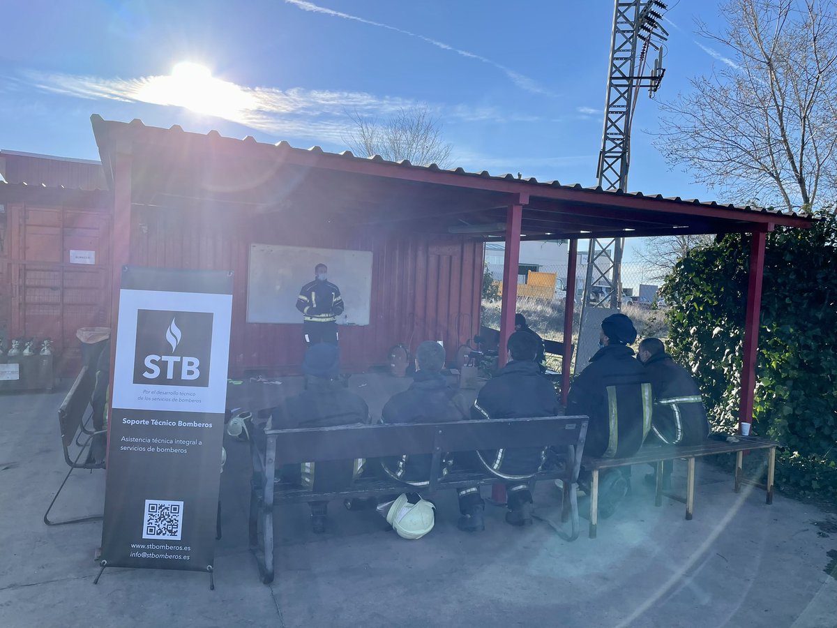 CFA3TFire's tweet photo. Formador formadores bomberos Navarra. https://t.co/UGGBvNcN7a