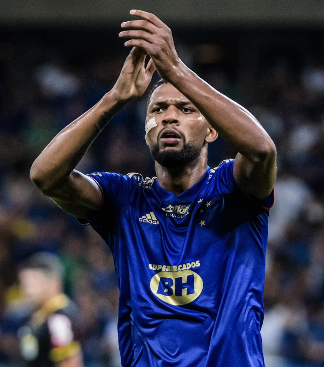 Cruzeiro's tweet photo. Valeu, Cria! 👊🦊
Boa sorte nessa nova fase da sua caminhada! 💙

📸 @ggaleixo / Cruzeiro https://t.co/kzFOqQUtHD