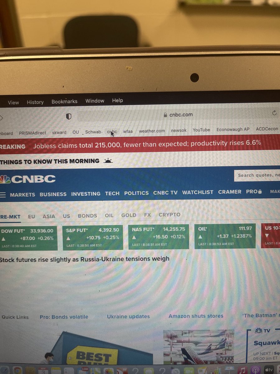 a_pmacro's tweet photo. If you read the headline in red gdp is up therefore ur is lower. Jobless claims are people filing for unemployment https://t.co/rsuoId5NZ4