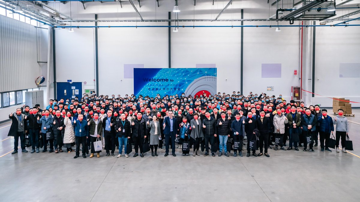 LearCorporation's tweet photo. We warmly welcome👋 the new talented members of our #OneLear team from @KongsbergAutomo's Interior Comfort Systems business unit. We look forward to having you as part of our team and continuing to develop thermal comfort seating solutions for our customers. https://t.co/FxQBAqDWEI