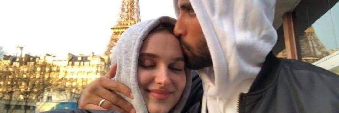 انتقي من بين الكثرة شخصاً يغنيك عنهم. ❤️✨