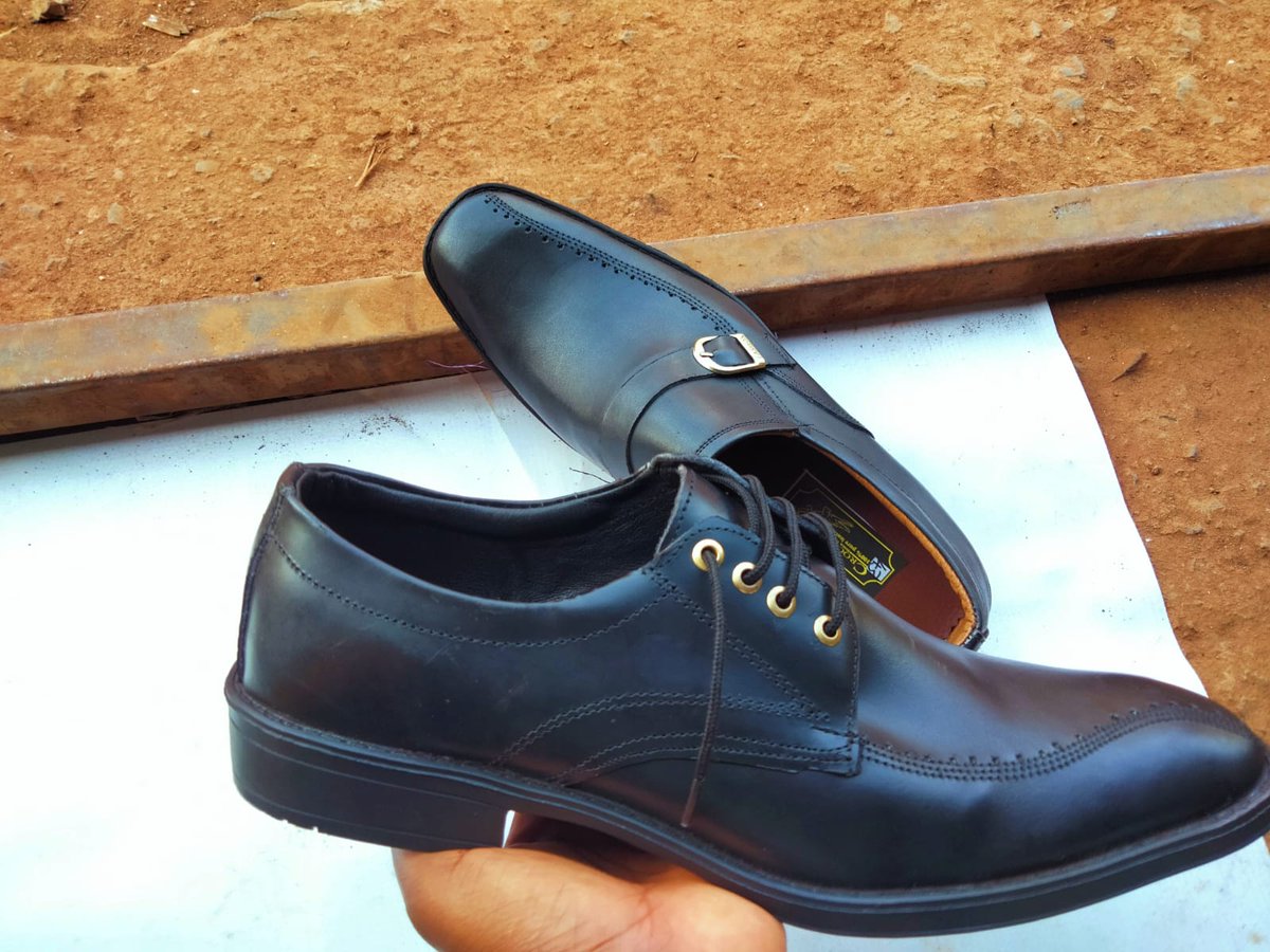 RackeyShoes's tweet photo. #IStandWithPutin
#istandwithrussia
#RigathiTosha
#Ukraine
Quality Leather
Only 1800/= free delivery countrywide https://t.co/iiApqvmHr5
