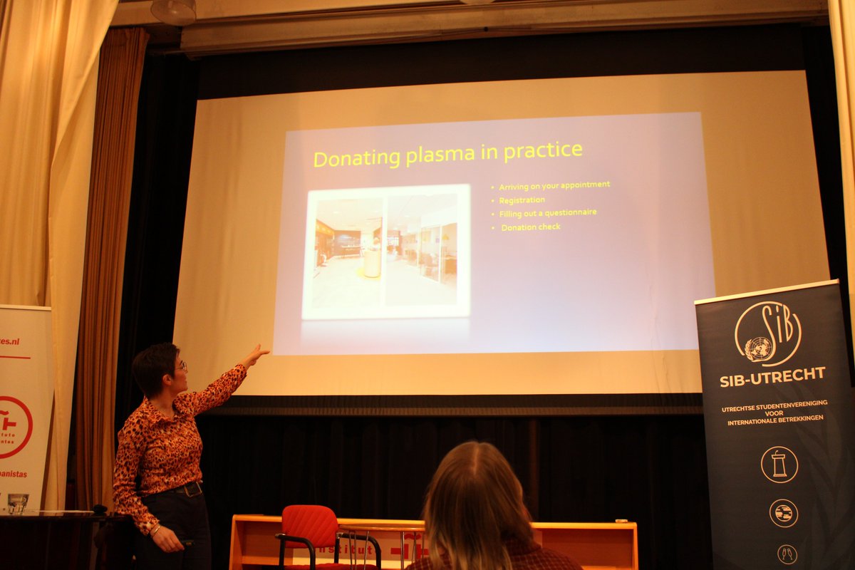 Dankjewel Ellen van de Powerbank voor je lezing! We weten nu allemaal meer over plasmadonatie. Ook geïnspireerd om te doneren? Doe mee met de donatiedag: forms.gle/yojXKJfWGoNm8x… Of sluit je volgende week aan bij SIB, wanneer we het gemeentegebouw bezoeken: fb.me/e/1yXAGHqqW