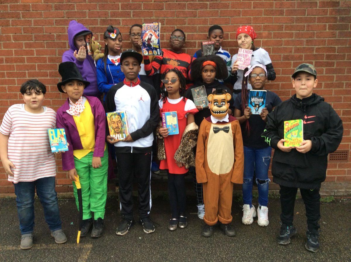 StEdmundsJ_I's tweet photo. The end of another great World Book Day in St Edmund’s... we can’t wait to do it all again. #welovetoread #Worldbookday2020 https://t.co/UWZj3efHA5