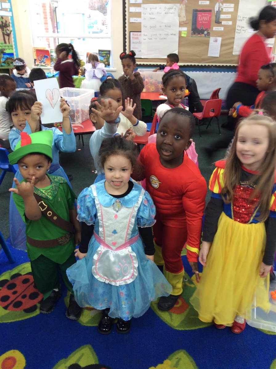 StEdmundsJ_I's tweet photo. The end of another great World Book Day in St Edmund’s... we can’t wait to do it all again. #welovetoread #Worldbookday2020 https://t.co/UWZj3efHA5