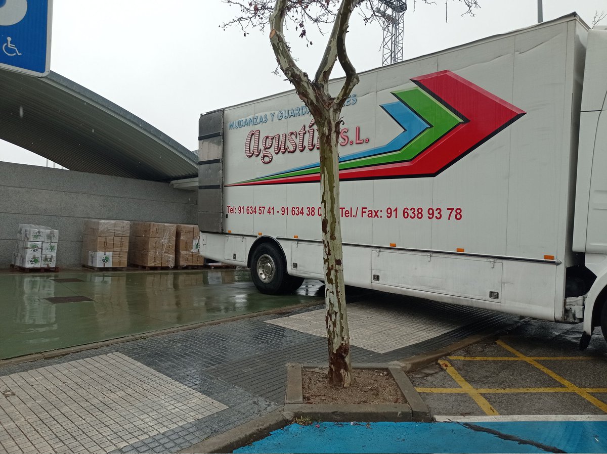 RodrigoBernalZ's tweet image. Exigente proceso de clasificación, preparando comienzo de transporte gracias al apoyo de todo el personal voluntario. Espectacular. @CRMajadahonda @MajadahondaAyto