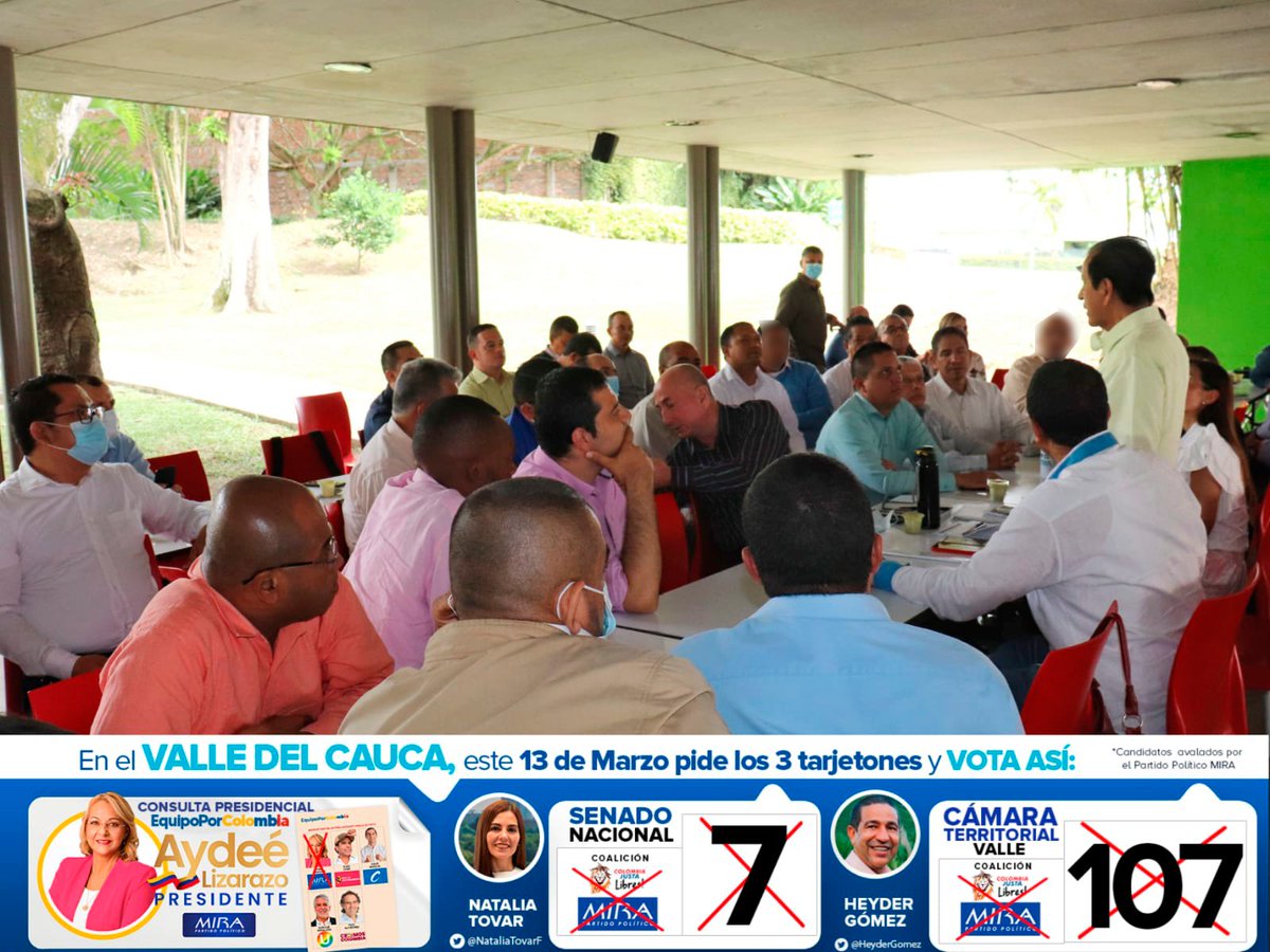 maxtovard's tweet photo. En reunión con líderes religiosos de todo el valle, compartimos acerca de la #LibertadDeCreer en la labor del @partidoMIRA en el fortalecimiento de la Libertad Religiosa con iniciativas en los espacios de participación. https://t.co/gkTIdOGaGz