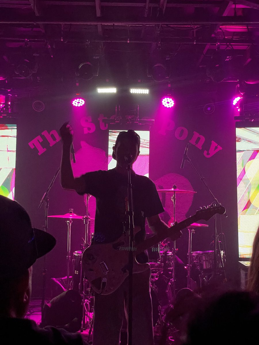 AshAus31's tweet photo. @TheMovementVibe Still flying high on your set from @thestonepony in @AsburyParkFC https://t.co/ROwuWfH4I1