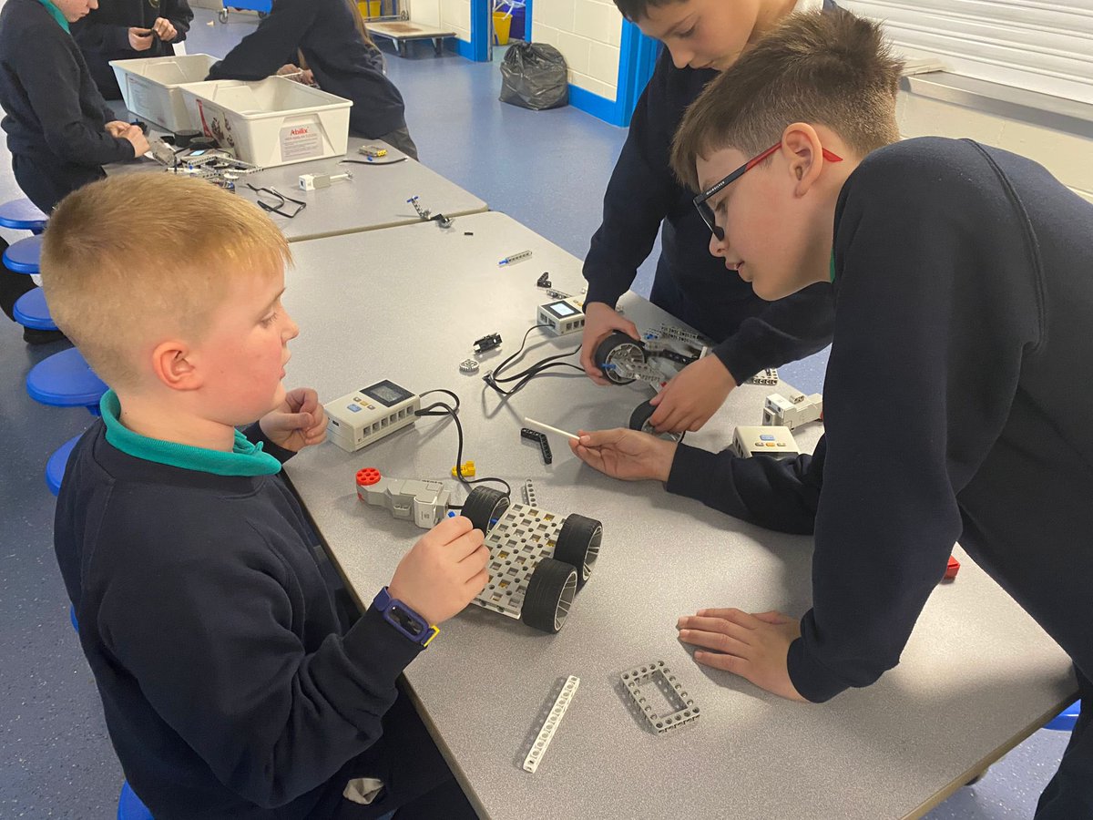 Discovery STEM Edu (@discovery_stem_) on Twitter photo Booking is now available for 15 children on the April-May <a href="/GrenoPrimary/">Grenoside Primary</a> <a href="/SLPHallamTSA/">SLP Hallam TSA</a> STEM Club here: bookwhen.com/discoverysteme… Booking is now available for 15 children on the April-May <a href="/GrenoPrimary/">Grenoside Primary</a> <a href="/SLPHallamTSA/">SLP Hallam TSA</a> STEM Club here: bookwhen.com/discoverysteme…