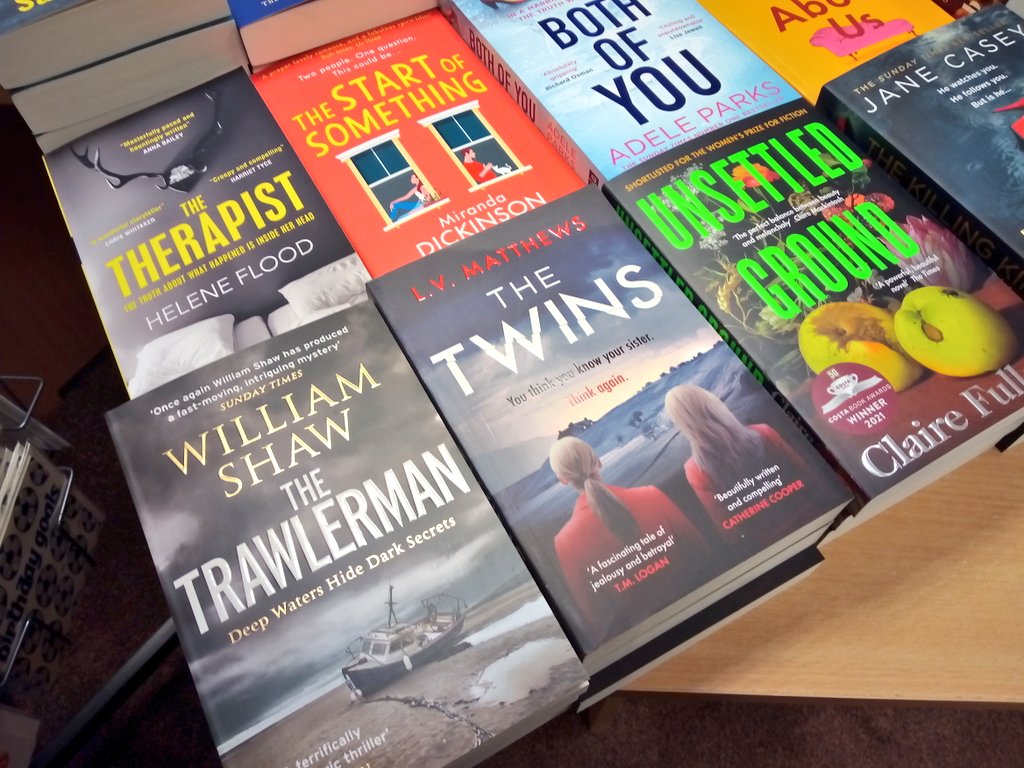 KC 📚 Casey's Pages tweet media