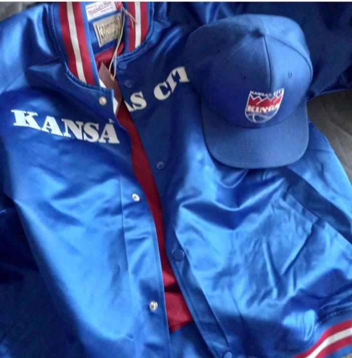 Corleone816's tweet photo. #KansasCity #kings https://t.co/wDz6CqoHS1