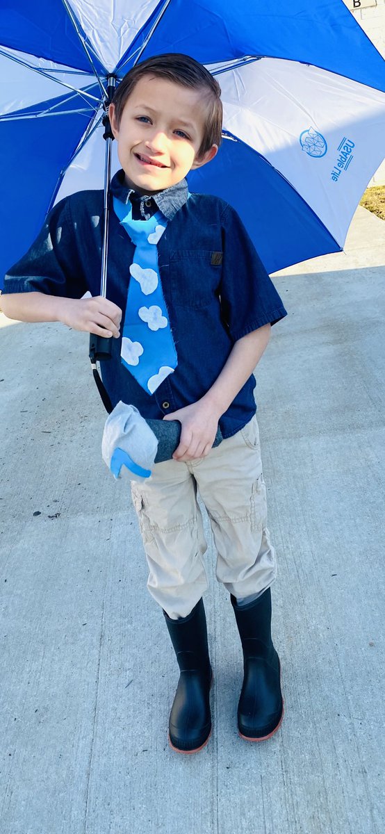 JETaylor102's tweet photo. Of course my son wanted to be @KATVToddYak (meteorologist) for Career day at school!  This boy watches the weather every day! He keeps me up to date! 😂🌧🌪☀️ https://t.co/djRmUdV7ON