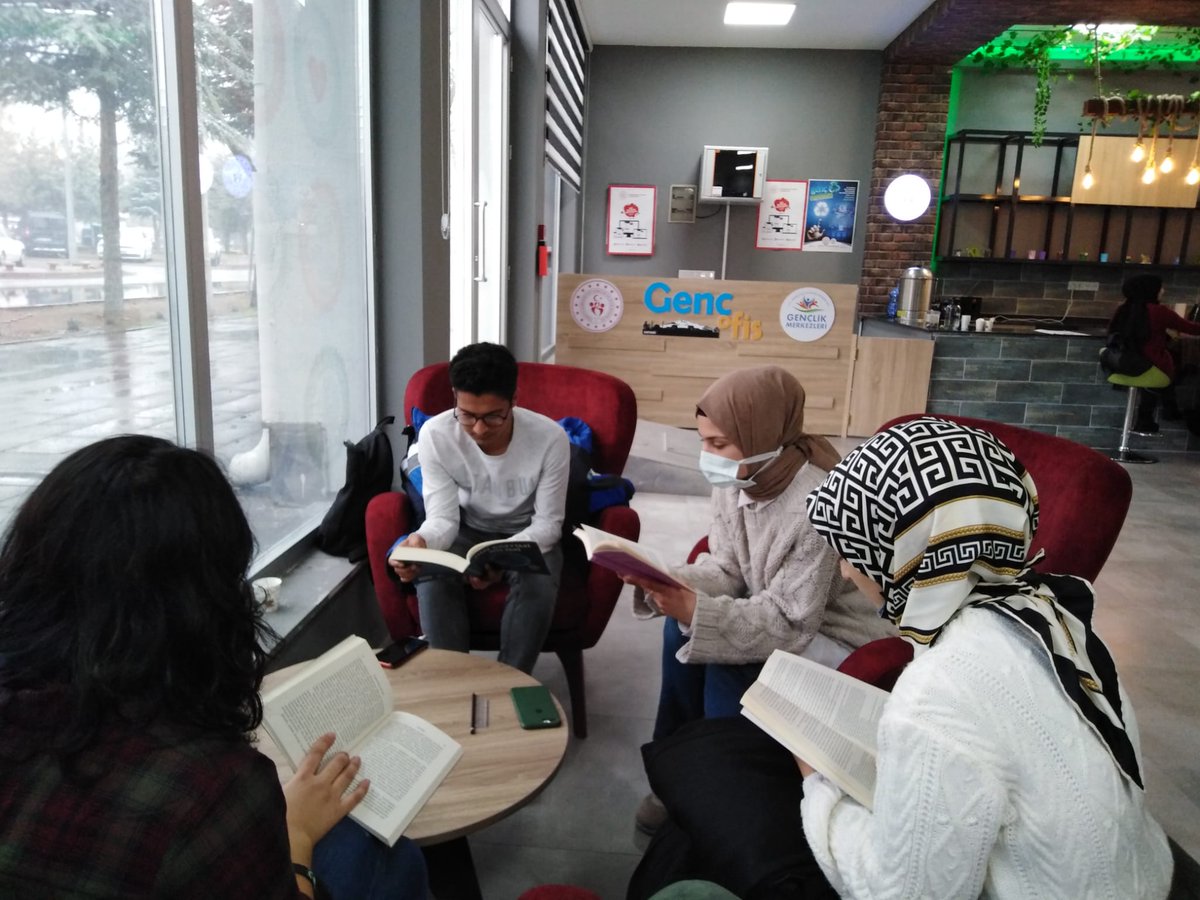 GSB_Talasgm's tweet photo. İnsanlığın Dirilişi...
Sezai Karakoç Okuma Halkamız Genç Ofis'te 📚
#GSBGM
#TalasGm
#Erügençofis
#GençOfis https://t.co/HUqh9UukwG