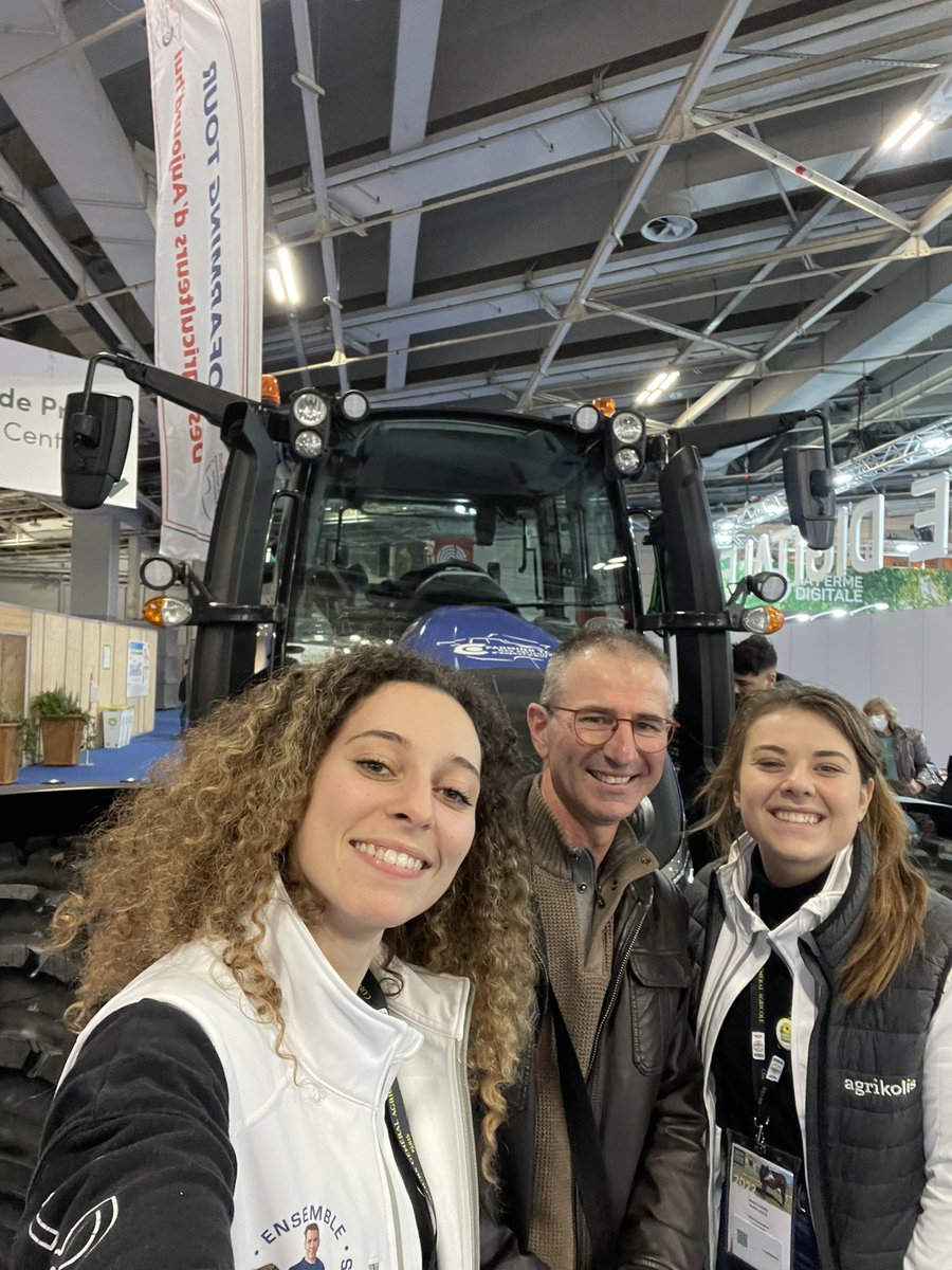 Avec notre relais d’ARCOMPS 🧑‍🌾

#agriculteur #fermerelais #agrikolis #colis #diversification #sia2022